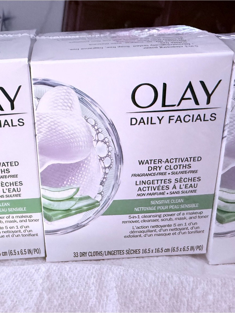 Olay Daily Facials Water-Activated Dry Cloths